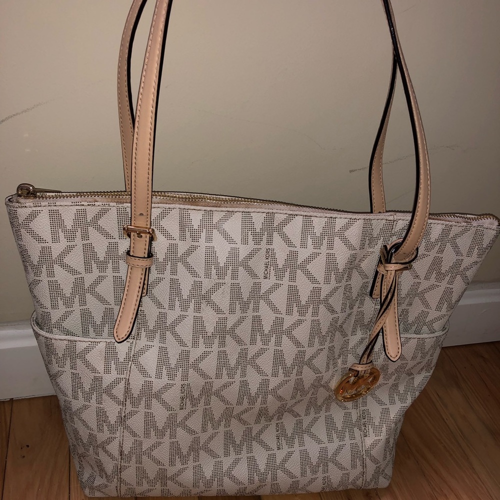 MICHAEL KORS HANDBAG